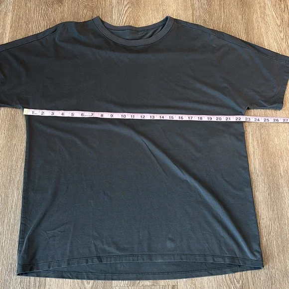 Lululemon oversized fundamental T-shirt. Size L. - Picture 5 of 6